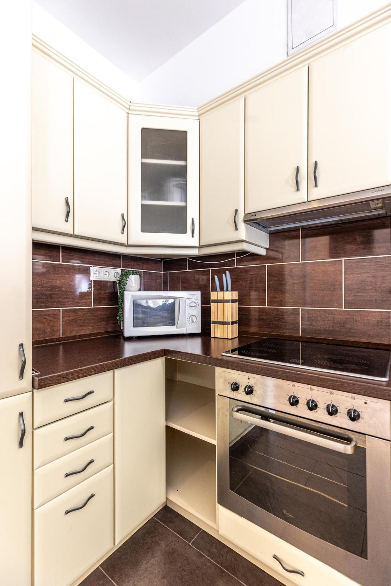 Apartment Gozsdu White Raven 504 With Free Underground Parking Budapest