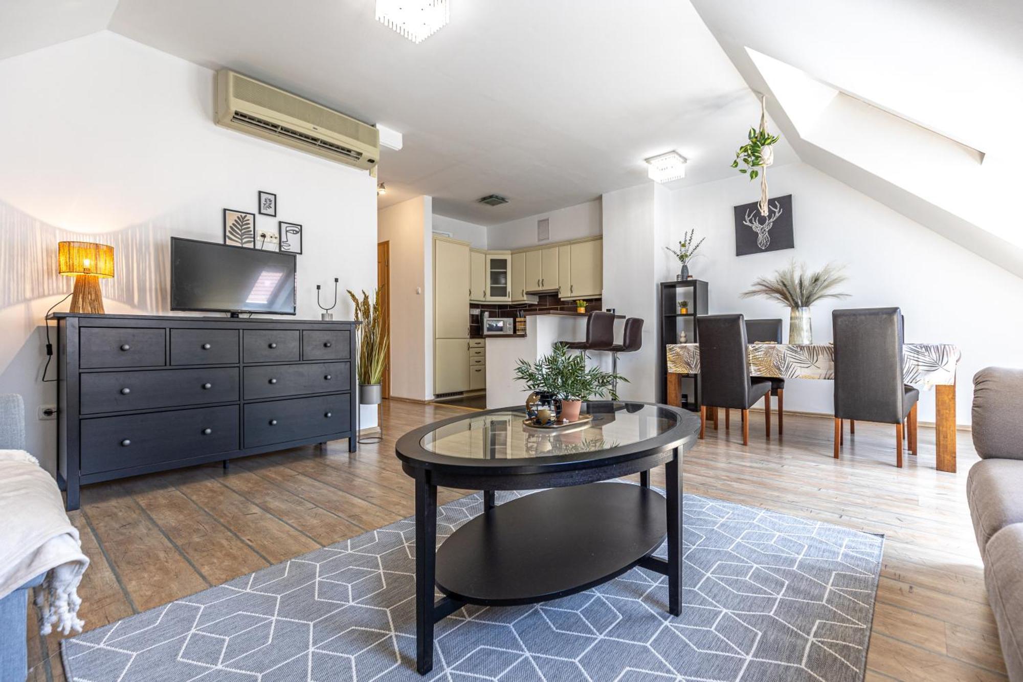 Apartment Gozsdu White Raven 504 With Free Underground Parking Budapest