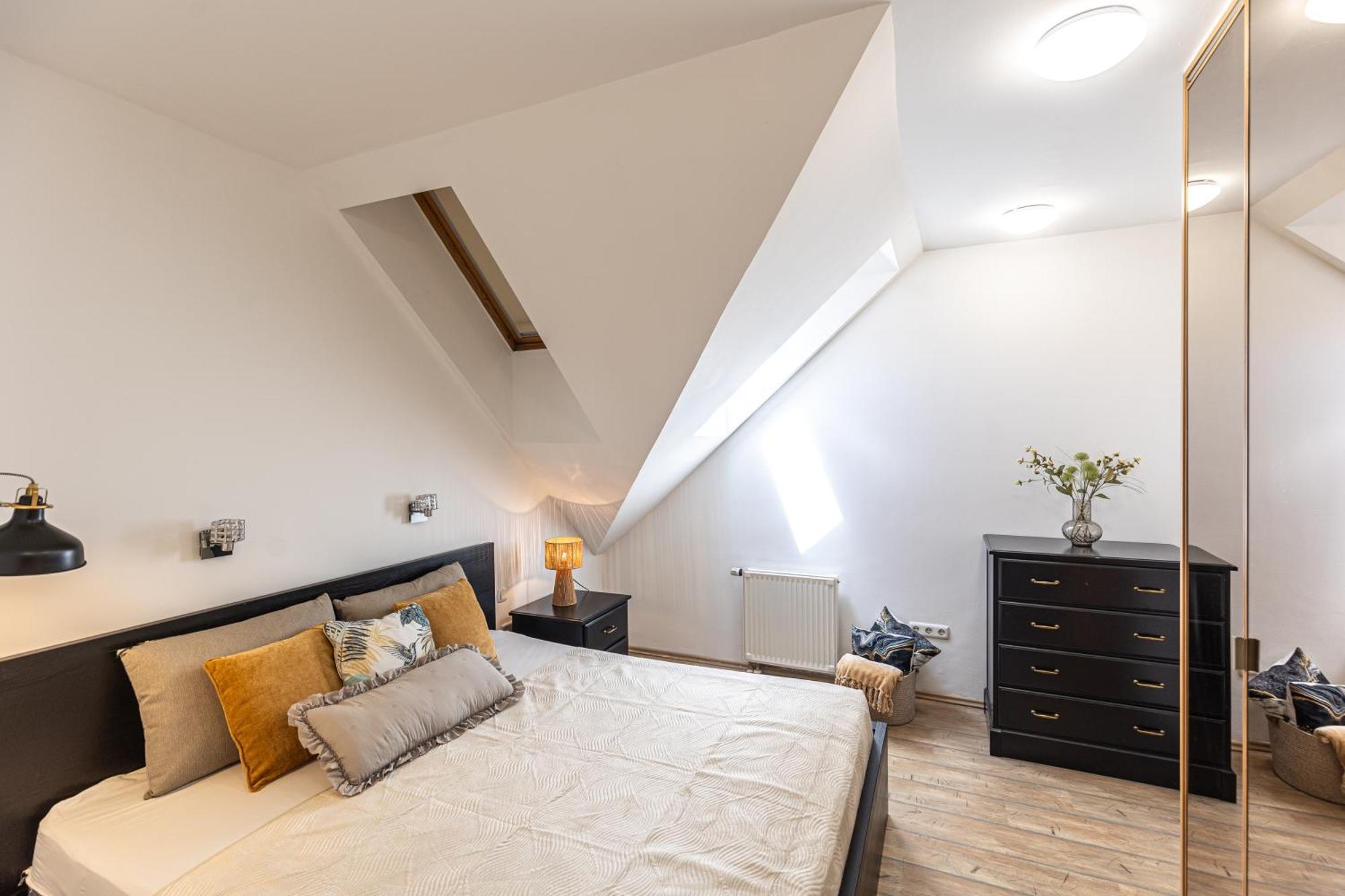 Apartment Gozsdu White Raven 504 With Free Underground Parking Budapest