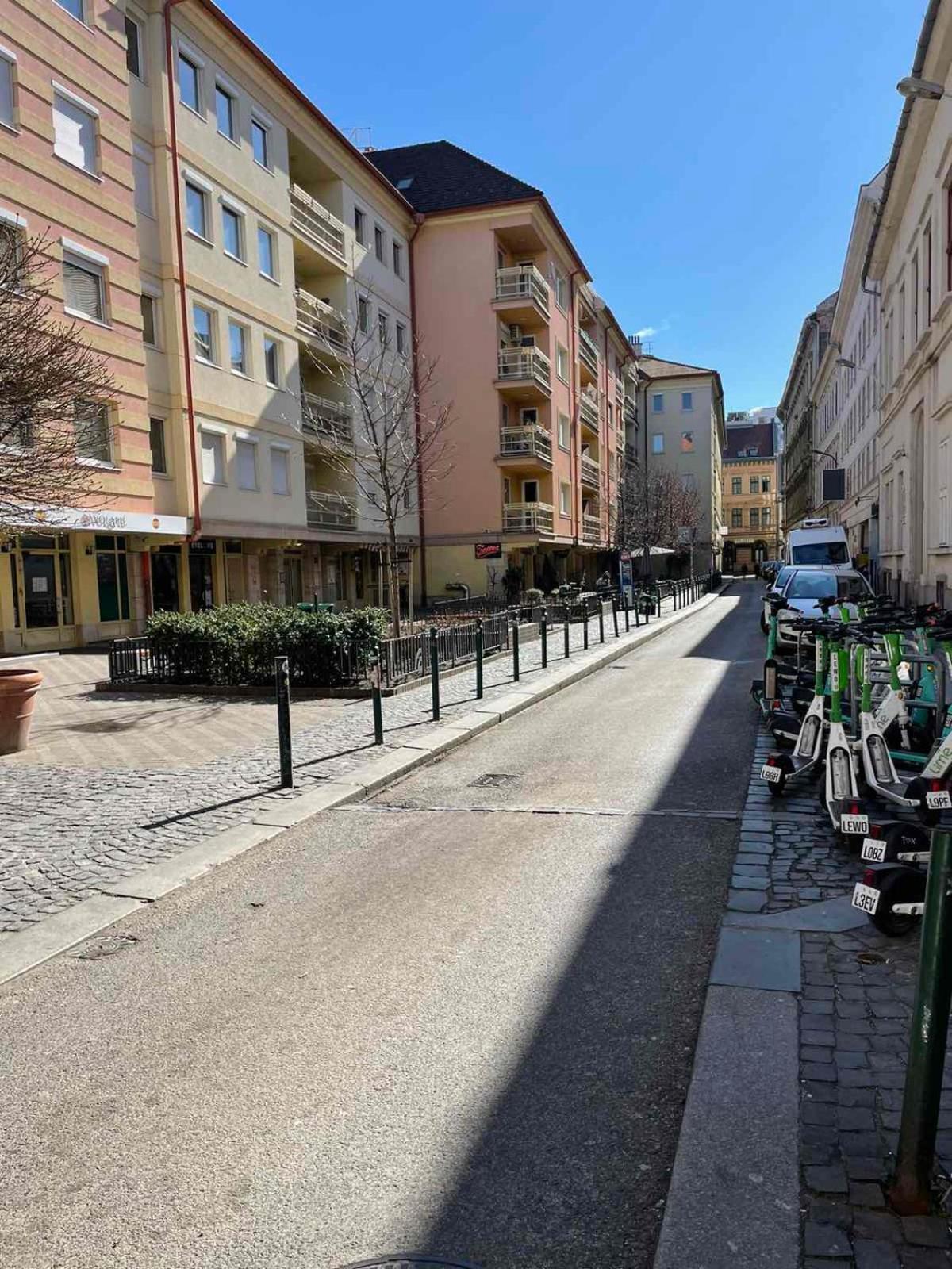 Gozsdu White Raven 504 With Free Underground Parking Apartamento Budapeste